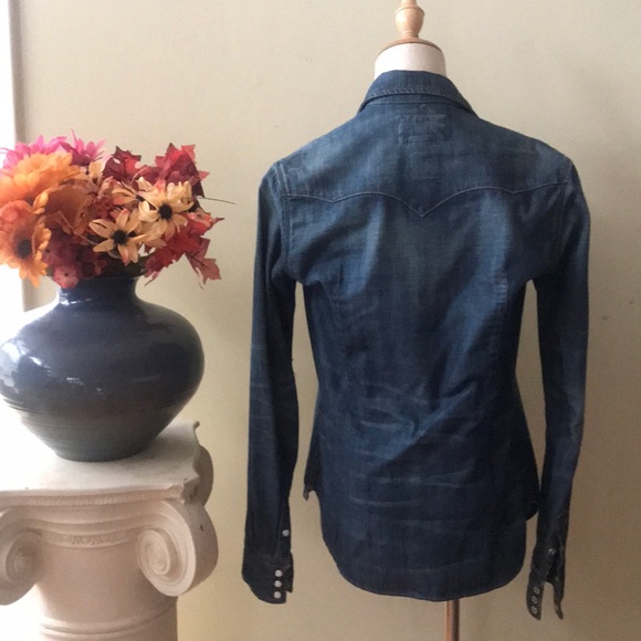 TRUE RELIGION - jean button up extra small - Picture 2 of 8